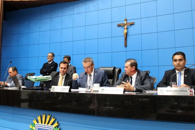 Imagem: Atualmente, Paulo Corrêa (PSDB) é o presidente da Casa de Leis