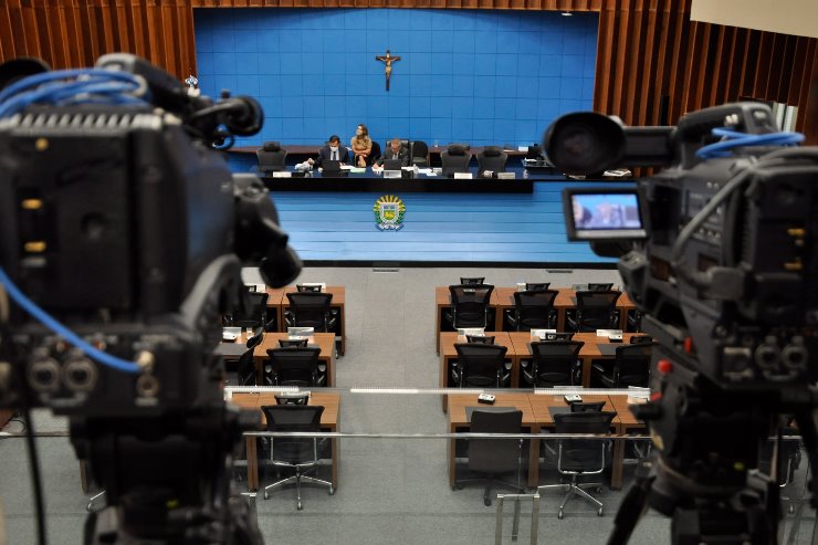 Imagem: Transmitidas ao vivo pela TV ALEMS, as sessões mistas são conduzidas pelo presidente Paulo Corrêa, do Plenário Júlio Maia