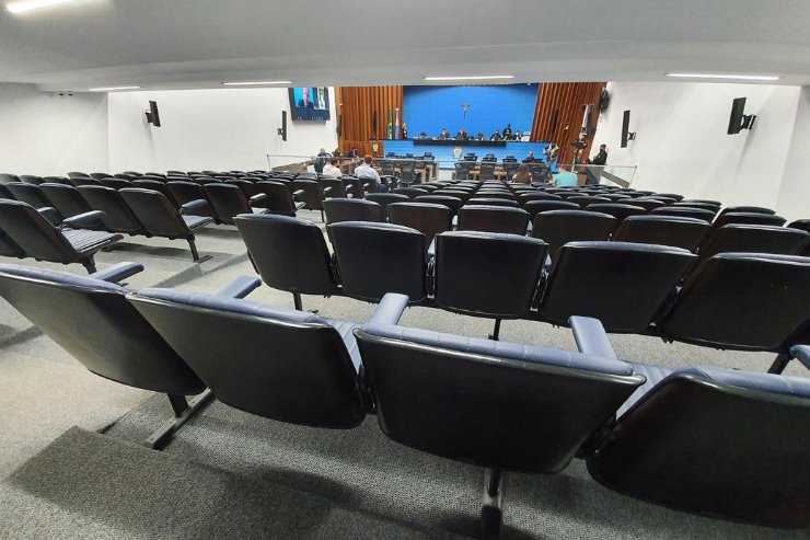 Imagem: Plenário da Assembleia Legislativa de Mato Grosso do Sul; as sessões continuam sendo realizadas remotamente