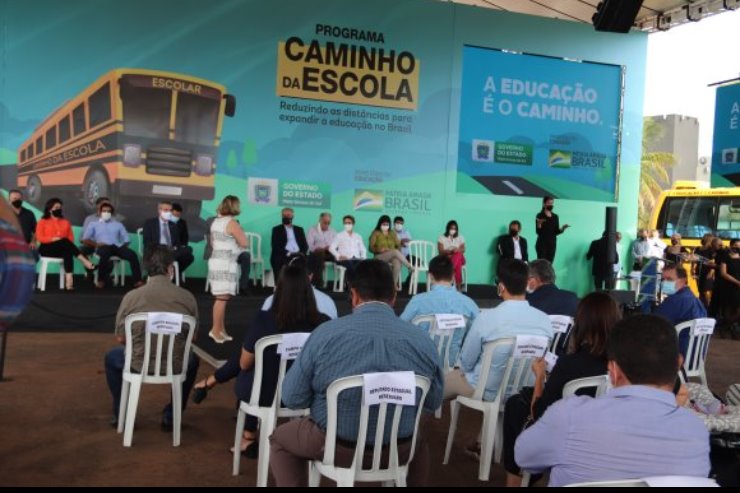 Imagem: São 168 ônibus escolares para os 79 municípios do Estado