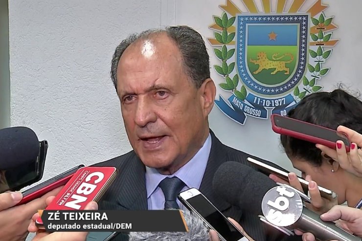 Imagem: Deputado Zé Teixeira durante atuação parlamentar. (Arquivo)