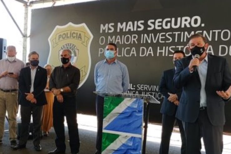 Imagem: A entrega de viaturas foi para atender a Polícia Militar e Civil de Mato Grosso do Sul, feita pelo governo do Estado.