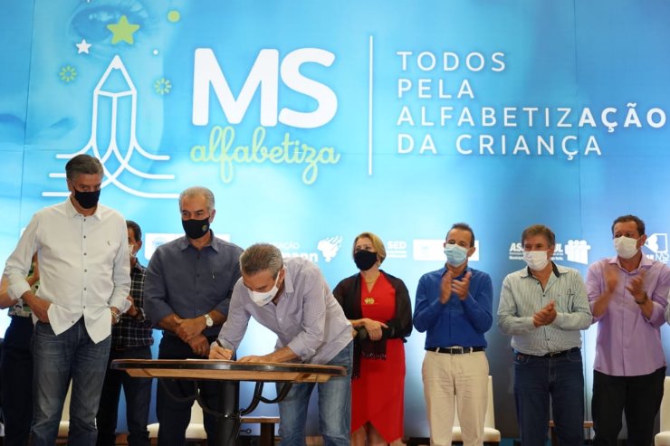 Imagem: Presidente Paulo Corrêa assinou lançamento do programa em nome da Assembleia Legislativa