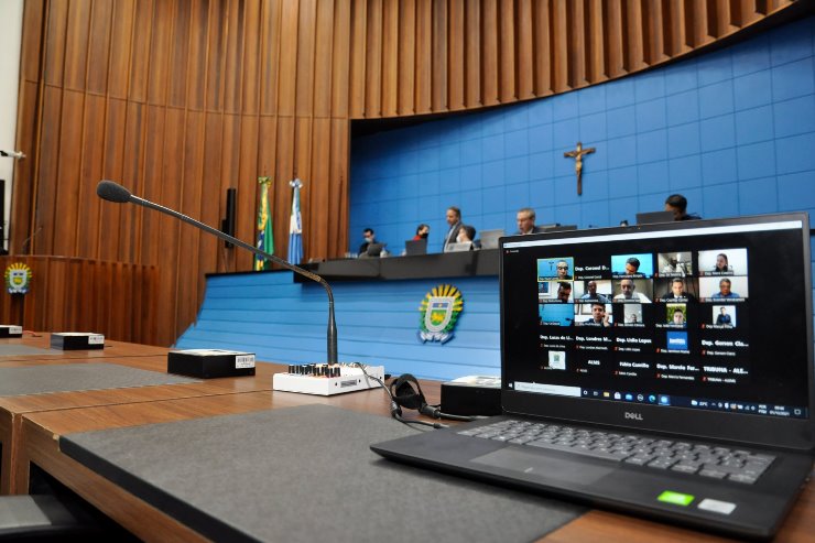 Imagem: Sessões são transmitidas ao vivo pelo YouTube Oficial da Casa de Leis, Facebook e Canal 9 da NET
