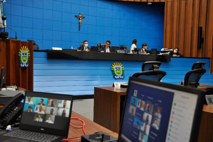 Imagem: Sessões são realizadas no plenário da ALEMS com participação presencial ou remota dos parlamentares
