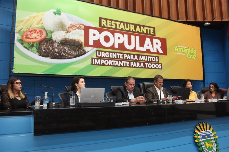 Imagem: Durante a audiência pública, foi apresentada proposta e partilhada experiência, que ajudarão na formatação do projeto dos restaurantes