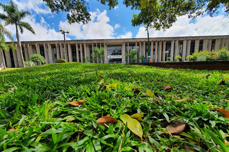 Imagem: O Palácio Guaicurus, sede do Poder Legislativo do Estado de Mato Grosso do Sul, fica no Parque dos Poderes, em Campo Grande