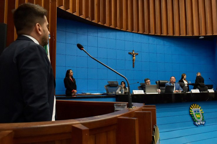 Imagem: Na tribuna, o deputado Rafael Tavares criticou a moção de repúdio apresentada hoje