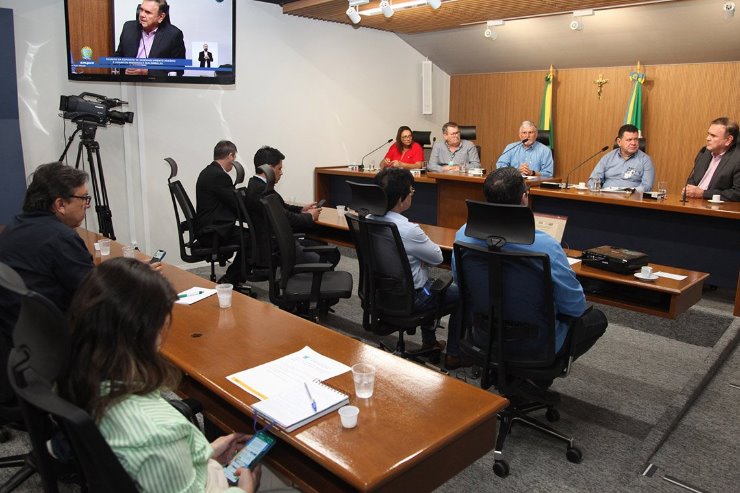 Imagem: Reunião da Comissão de Desenvolvimento Agrário e Assuntos Indígenas e Quilombolas contou com presença de diversas autoridades