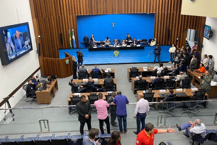 Imagem: Debates e votações acontecem às terças, quartas e quintas-feiras no plenário Deputado Júlio Maia