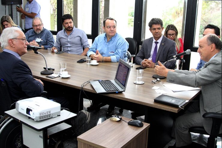 Imagem: Primeira reunião da Comissão Permanente de Ciência, Tecnologia e Inovação, contou com a presença do professor Mario Neto Borges