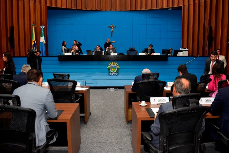 Imagem: Sessões são transmitidas ao vivo pelos canais oficiais da ALEMS e podem ser acompanhadas presencialmente no Plenário Júlio Maia
