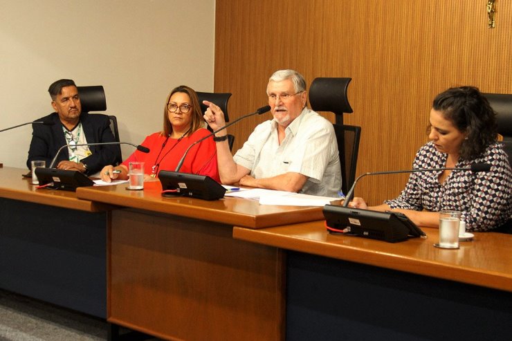 Imagem: Presidida pelo deputado Zeca do PT, reunião da Comissão foi realizada na tarde desta quarta-feira no plenarinho da Casa de Leis 