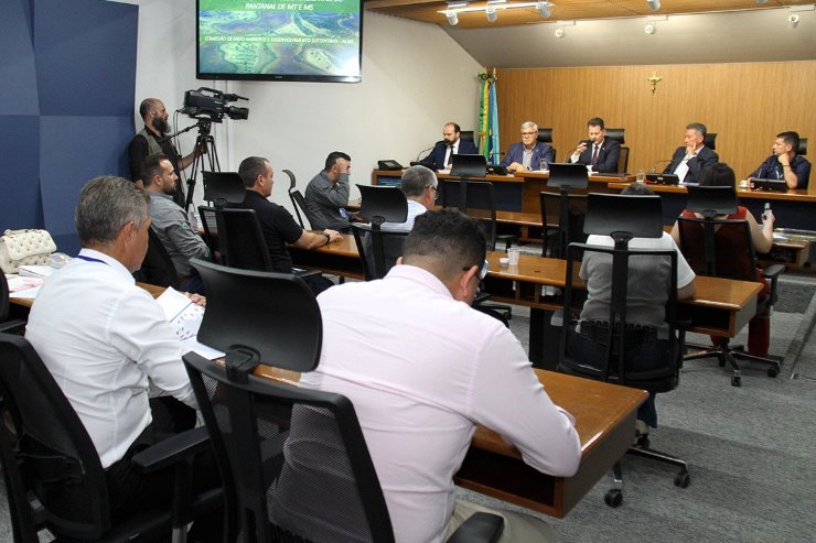 Imagem: Comissão de Meio Ambiente realizou reunião na tarde desta terça-feira no plenarinho da Assembleia Legislativa 
