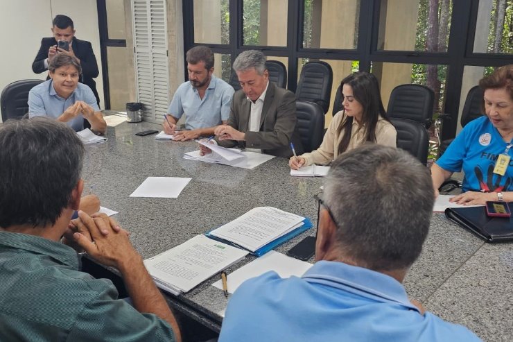 Imagem: Deputado Paulo Duarte, presidente da Comissão, coordenou a reunião, realizada na tarde desta terça-feira