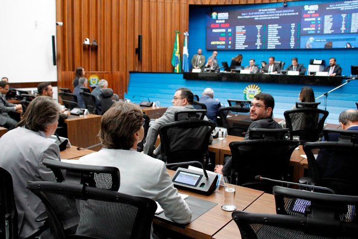 Imagem: Na Ordem do Dia, os deputados analisam as matérias em tramitação na Assembleia Legislativa