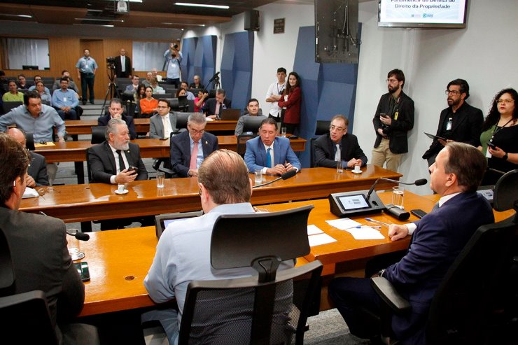 Imagem: A reunião de hoje aconteceu no Plenarinho deputado Nelito Câmara