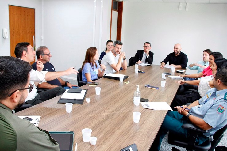 Imagem: A equipe de organização esteve reunida para tratar sobre os preparativos finais da 2ª Corrida dos Poderes 