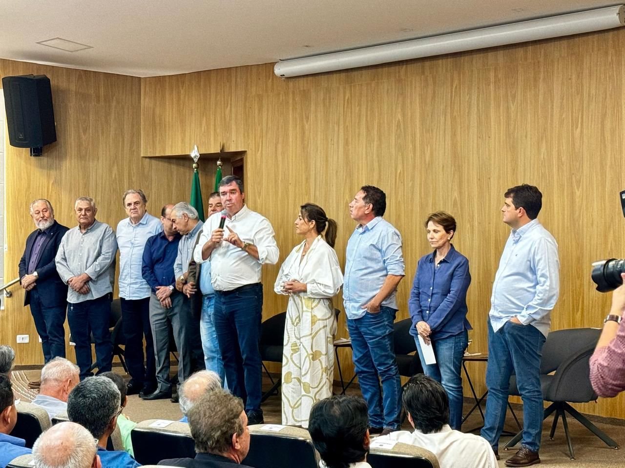 Em reunião com prefeitos eleitos, presidente da ALEMS reforça importância de parcerias