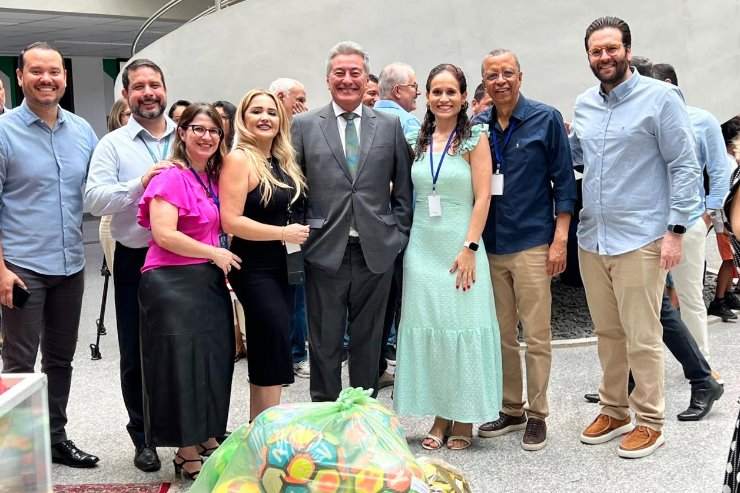 Imagem: O gabinete parlamentar do deputado estadual Roberto Hashioka (União Brasil), mais uma vez, deu o exemplo e arrecadou 110 brinquedos, entre bolas, bonecas, carrinhos, bicicleta, entre outros