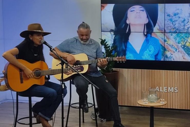 Imagem: Natural de Campo Grande, a jovem cantora e compositora tem conquistado cada vez mais espaço no cenário musical do Mato Grosso do Sul