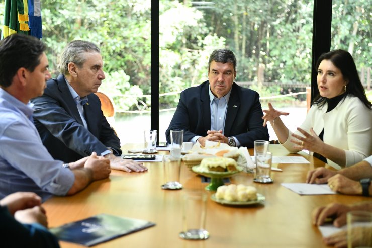 Imagem: Grupo discutiu medidas emergenciais para enfrentar desafios que vêm gerando perdas expressivas ao setor produtivo