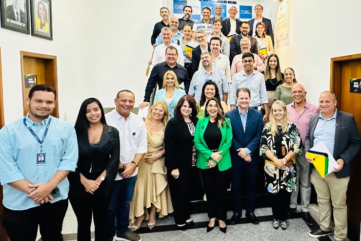 Imagem:  Representantes do Brasil, Argentina e Chile reunidos para ampliar as conexões econômicas e culturais pela Rota Bioceânica. 
