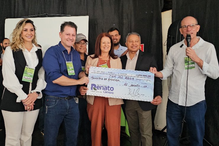 Imagem: Renato Câmara entrega emenda de R$ 100 mil para a saúde e participa da abertura do 1º Amaterra ao lado do prefeito Sérgio Diozébio Barbosa