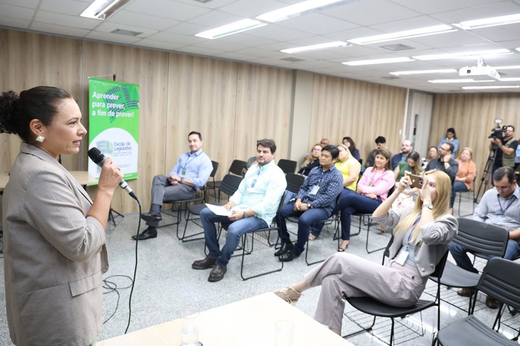 Imagem: Palestra aborda importância da escuta com empatia para salvar vidas