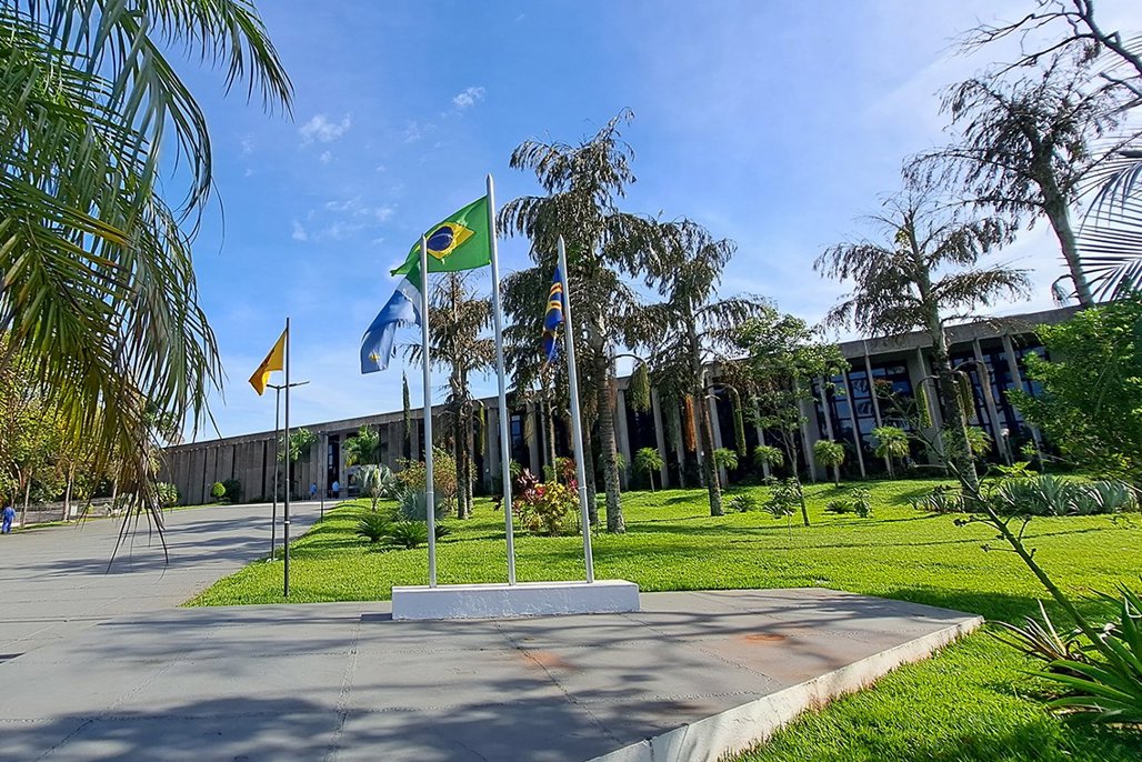 Imagem: Assembleia Legislativa de Mato Grosso do Sul realiza cerimônia de posse dos membros da Frente Parlamentar na quarta-feira