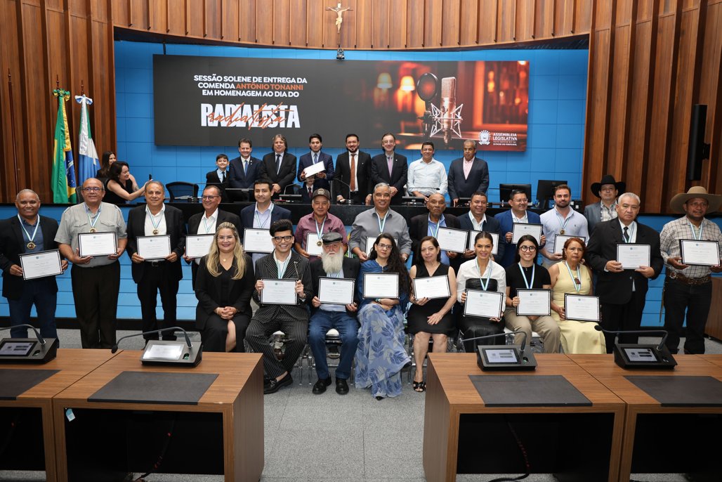 Imagem: Sessão solene homenageou 27 profissionais de radiodifusão que se destacam na comunicação sul-mato-grossense