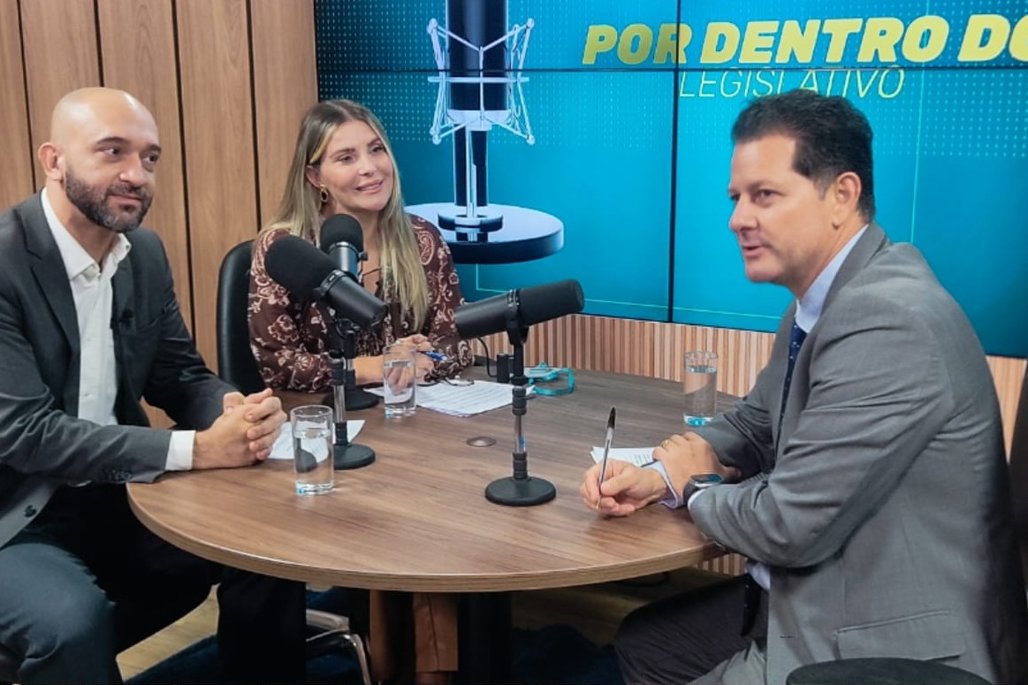 Imagem: O entrevistado, deputado Renato Câmara, falou sobre os trabalhos de duas frentes parlamentares em andamento na ALEMS