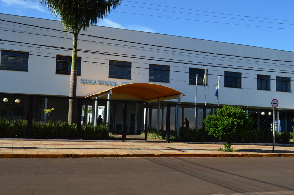 Dourados: Laboratórios de Robótica e Informática são solicitados para a Escola Presidente Vargas Dourados: Laboratórios de Robótica e Informática são solicitados para a Escola Presidente Vargas