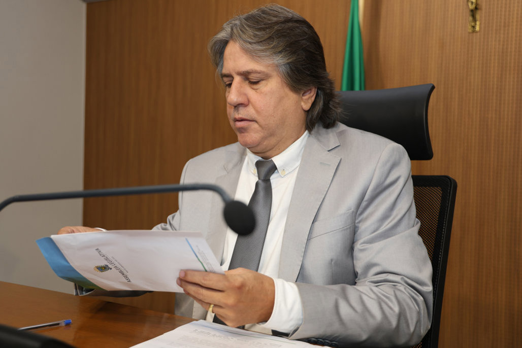 Caravina relatou três propostas durante a reunião desta quarta-feira