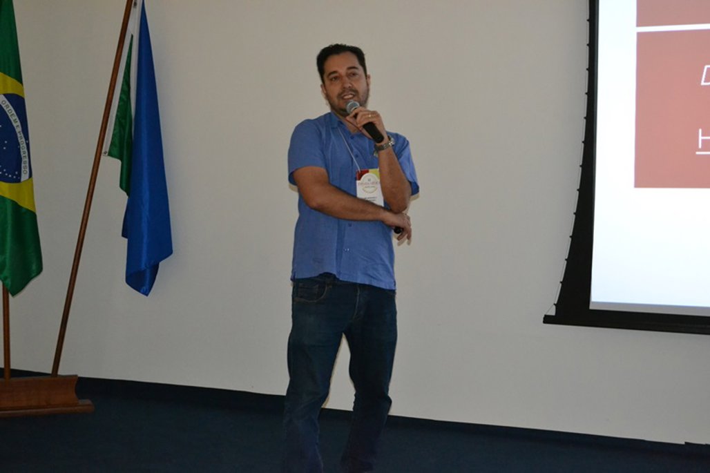 Conforme médico psiquiatra Beverly Martinez, todo paciente com doença autoimune fica vulnerável a transtornos psiquiátricos (Foto: Arquivo Pessoal)