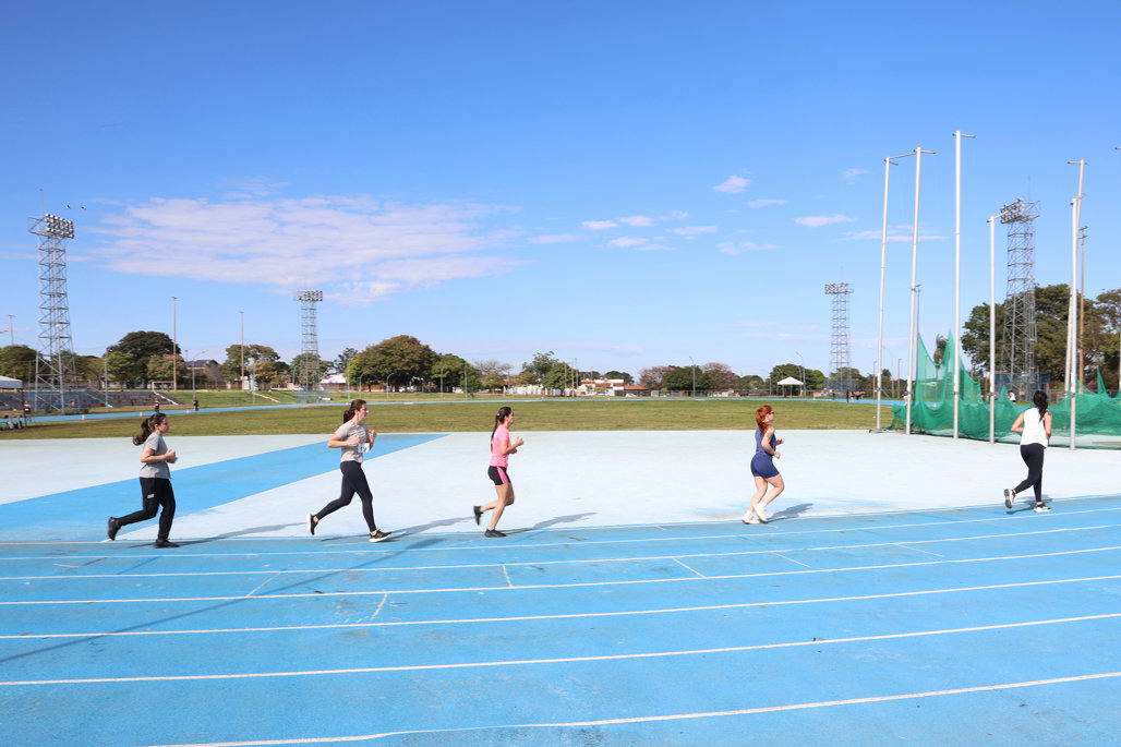 Candidatas participam da corrida, um dos testes realizados no parque