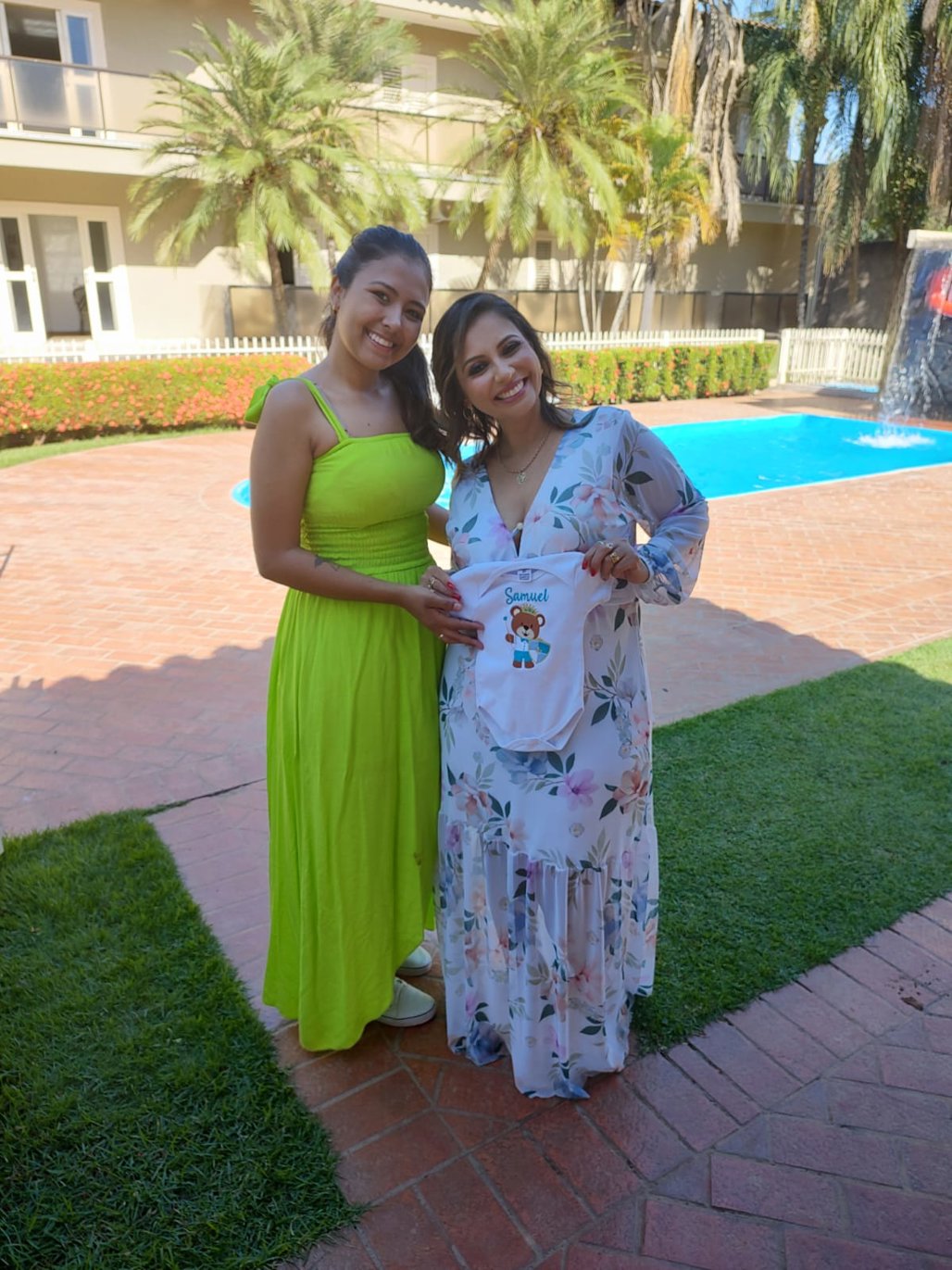 Leisiane e a mãe que estava nos últimos dias de gestação 