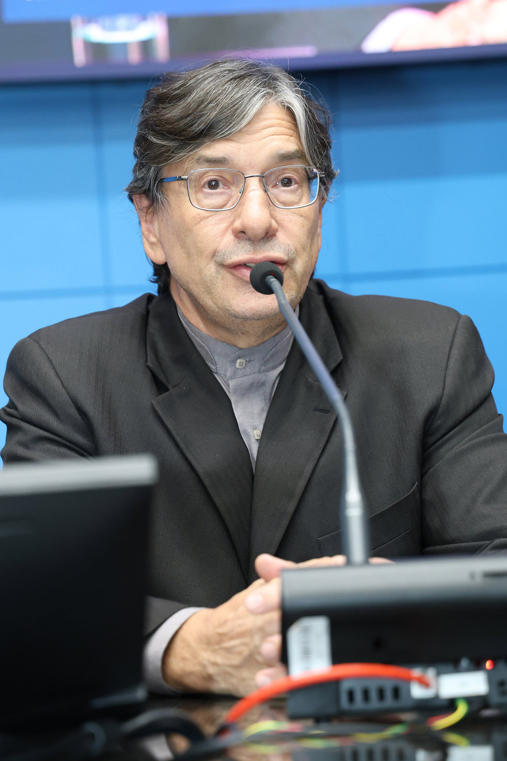 Roberto Pochmann analisou transformações do país