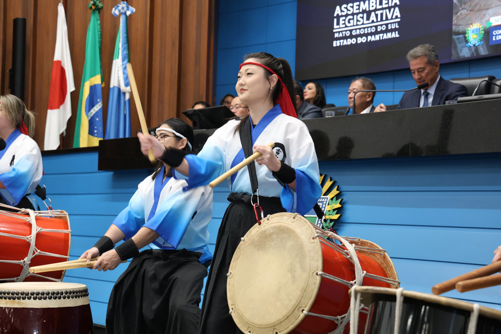 Entre os sons apresentados, os tambores se destacaram na festividade