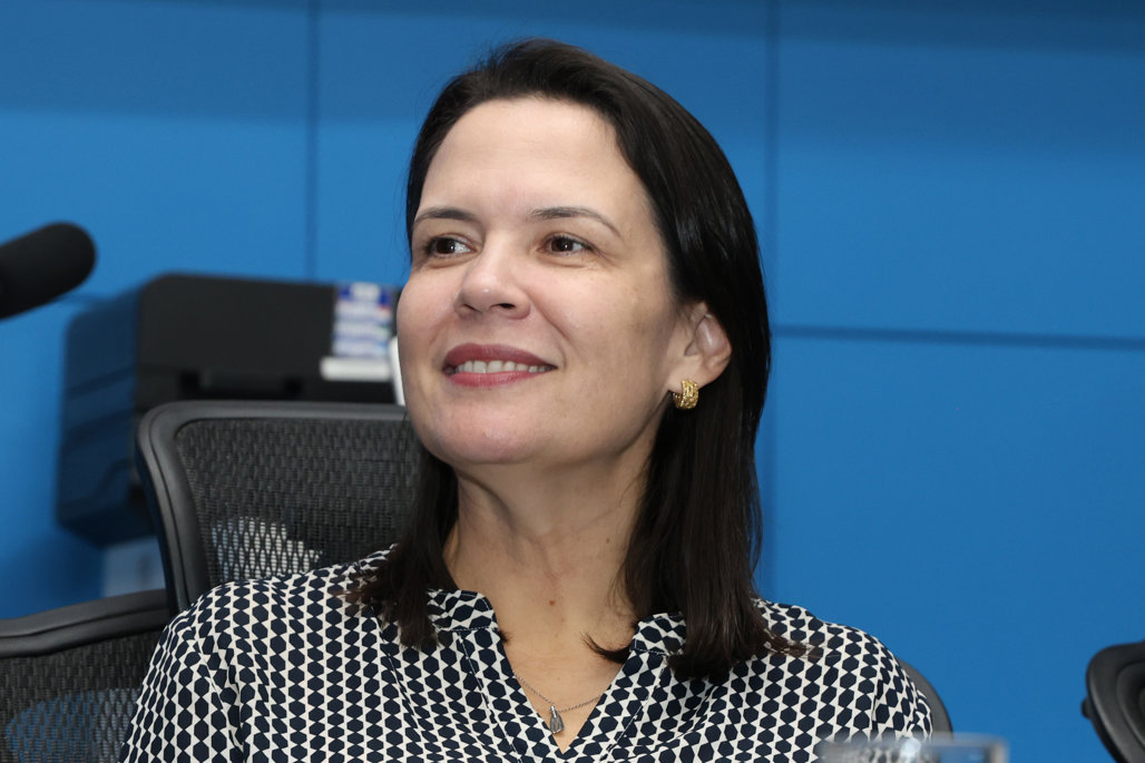 Camila Celeste Ítavo, reitora da UFMS e presidente do CRIE-MS