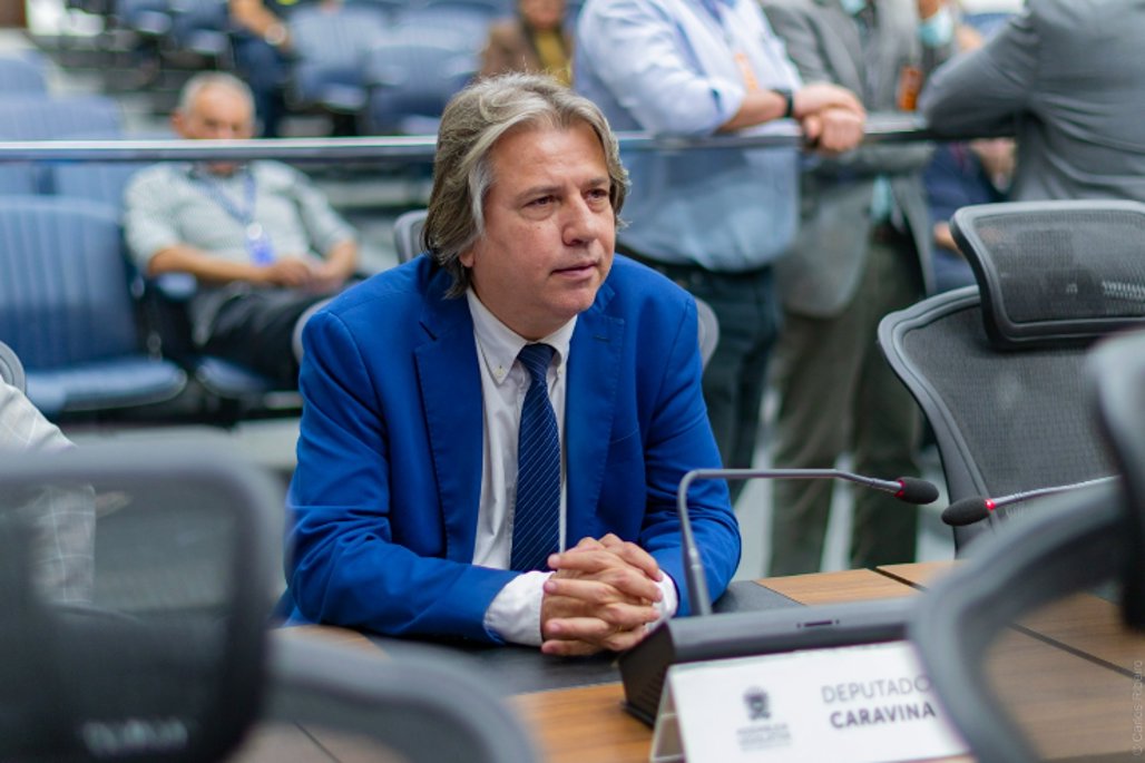 Caravina reforça cobrança por mais equipes e restabelecimento rápido de energia