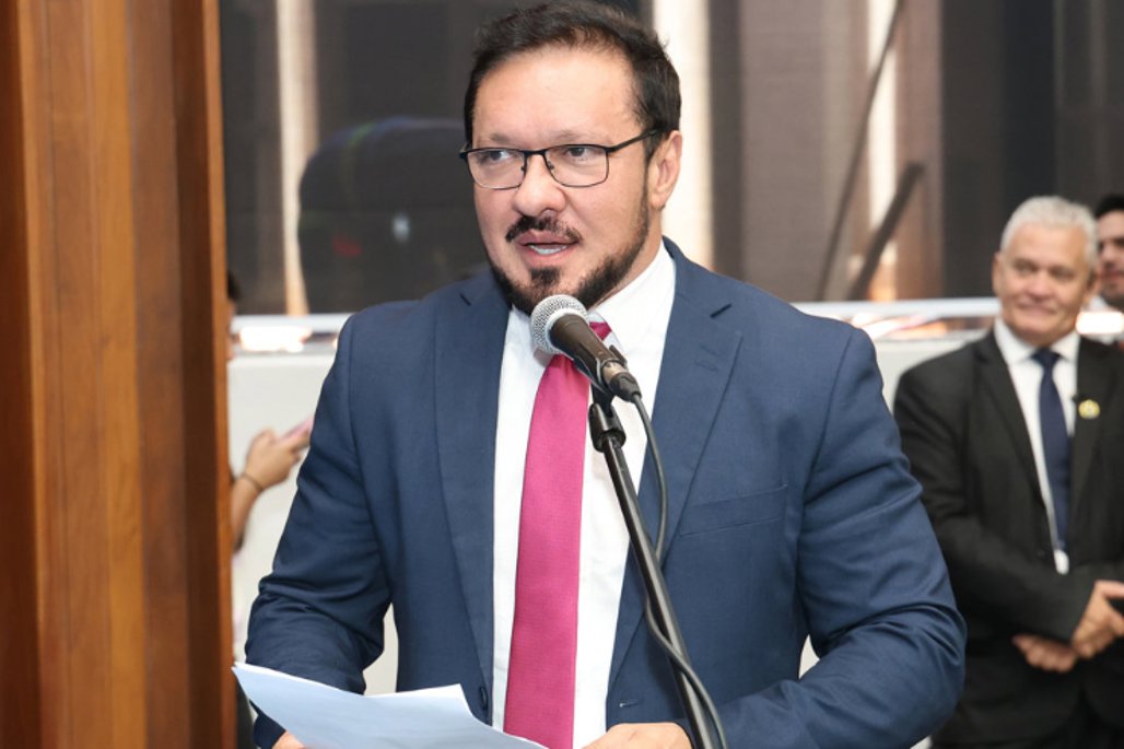 Lucas de Lima propõe campanha de prevenção ao estupro virtual nas escolas de MS