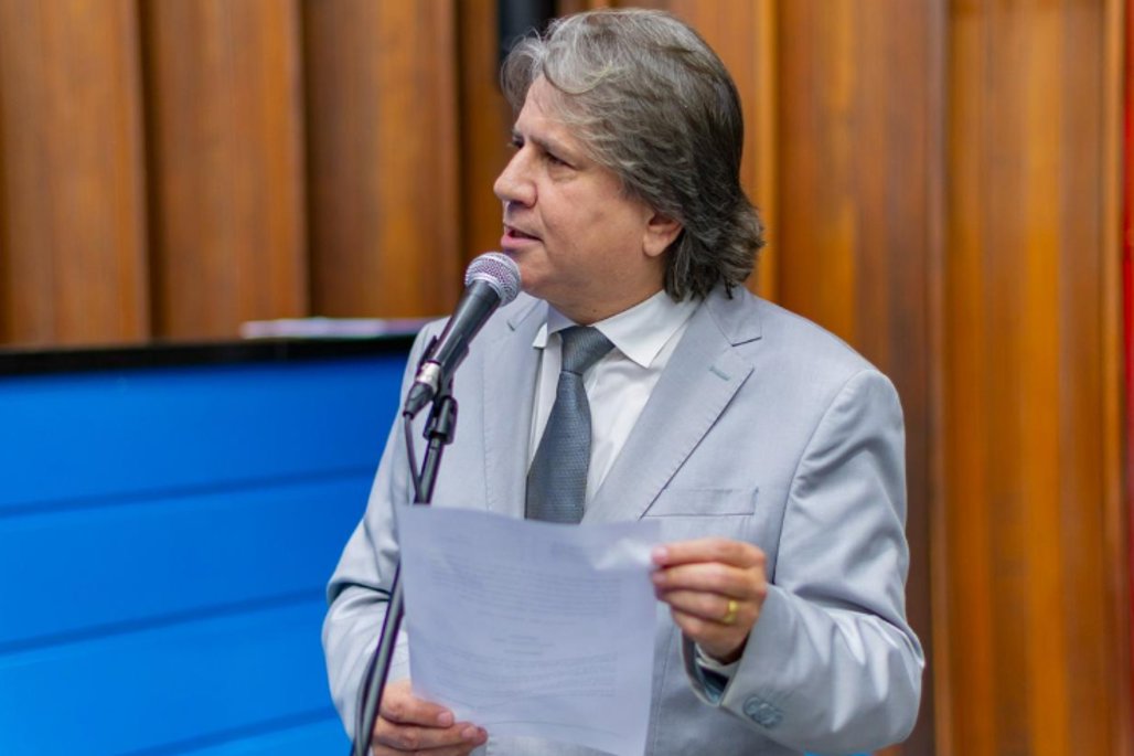 Caravina cobra informações sobre equipes e serviços de esgoto da Ambiental MS Pantanal