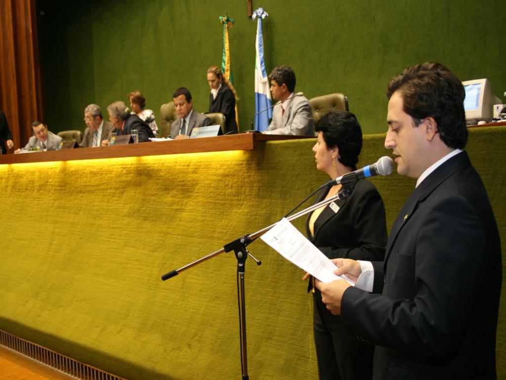 Imagem: Marcio Fernandes no plenário da Assembléia Legislativa