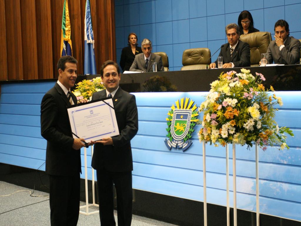 Imagem: Marcio Fernandes entra título ao presidente do TRT/MS Amaury Rodrigues