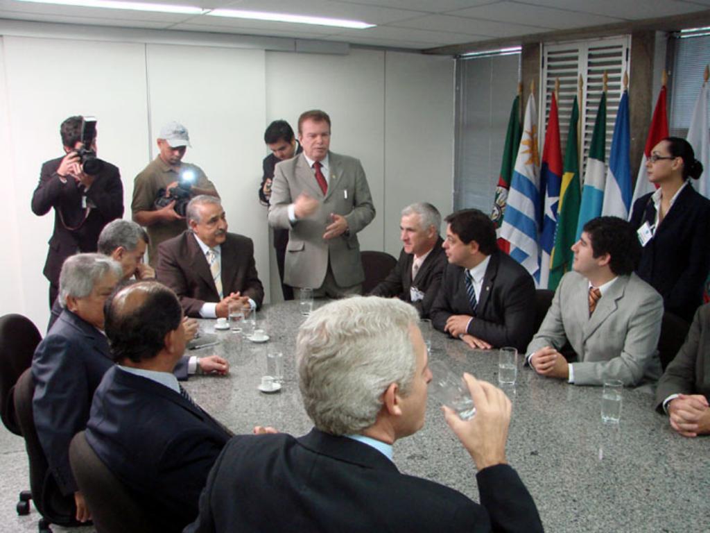 Imagem: Enquanto presidente, Picarelli procura discutir assuntos relacionados a economia e transportes