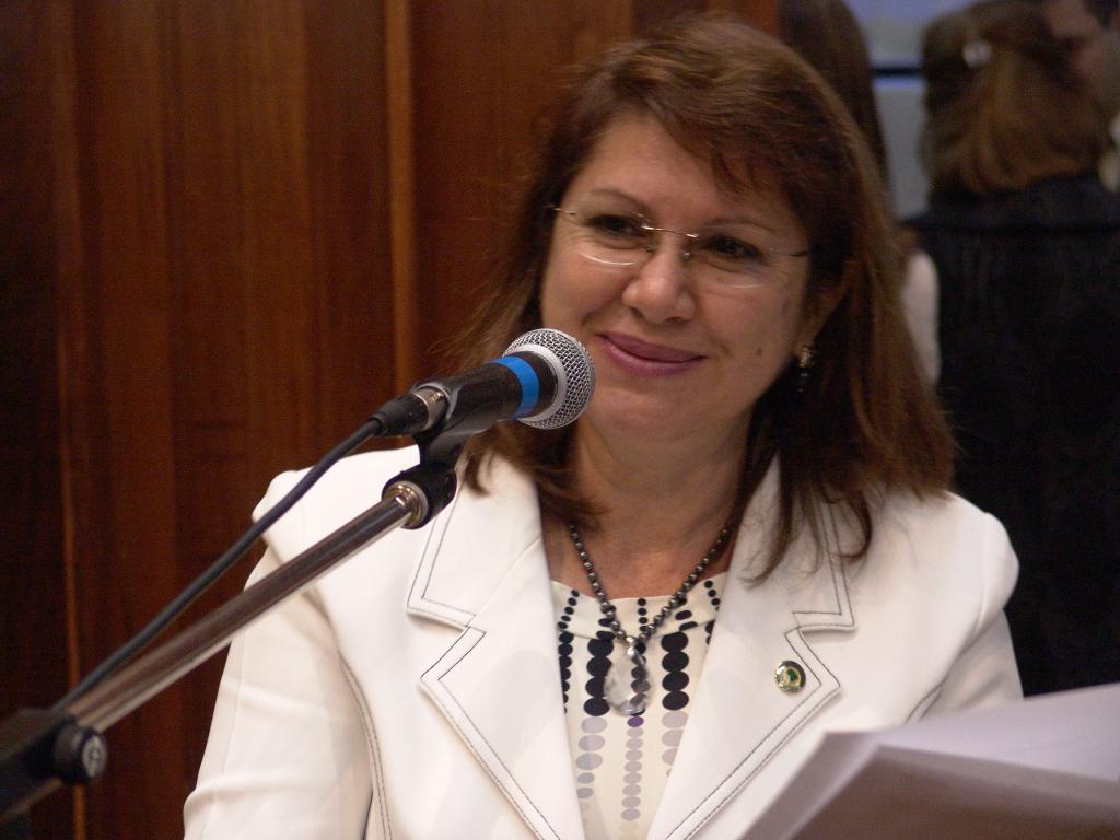 Imagem: Dione Hashioka, segunda secretária do legislativo