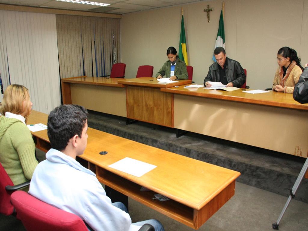 Imagem: Parlamento Jovem empossa suplente   