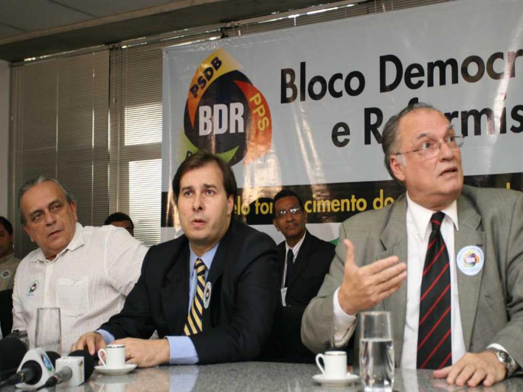 Imagem: Roberto Freire teceu críticas ao presidente Lula durante lançamento do BDR