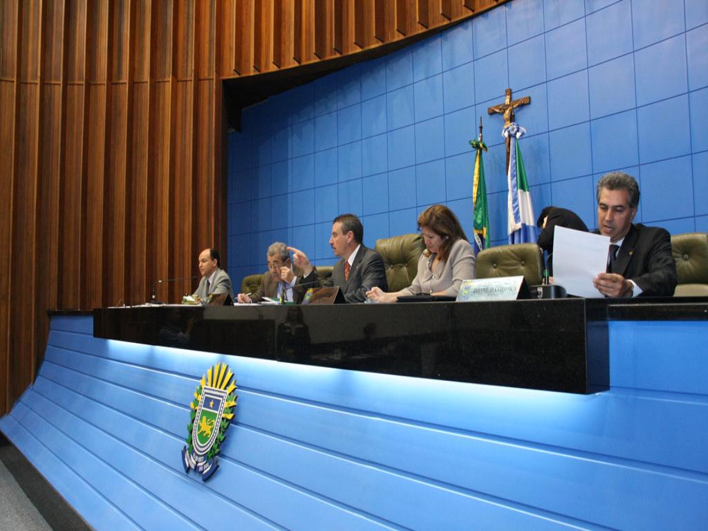 Imagem: Deputados votam projeto do executivo em regime de urgência 